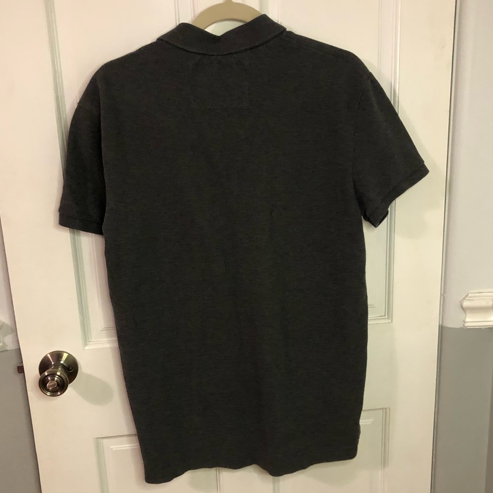 American Eagle 🦅 mens size medium gray polo shirt. - Picture 3 of 3